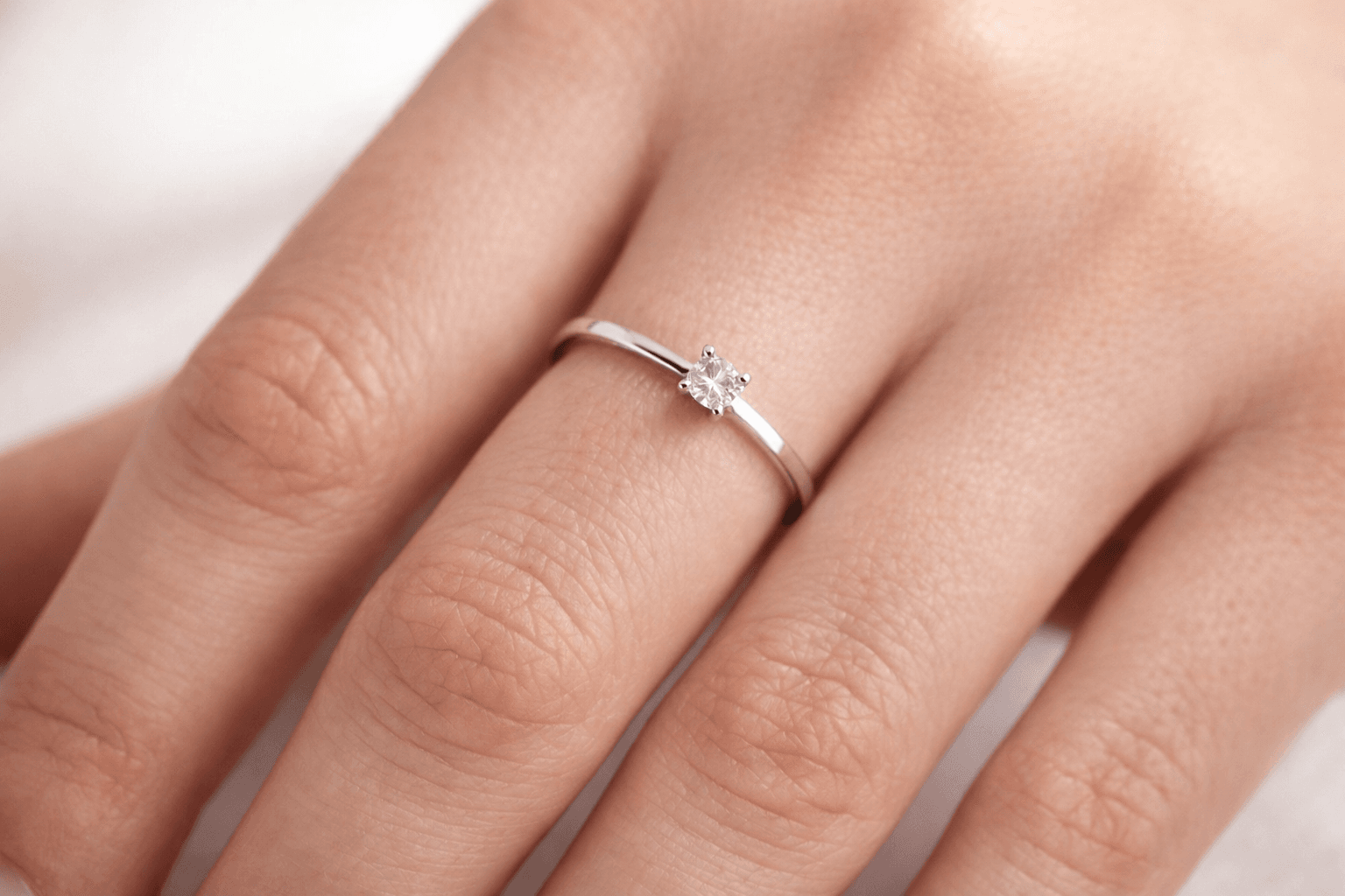 Inel de argint 925 rodiat cu Moissanite
