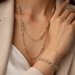 Set bijuterii aur 14K – Lanț și brățară cu zale și elemente zirconii, model modern