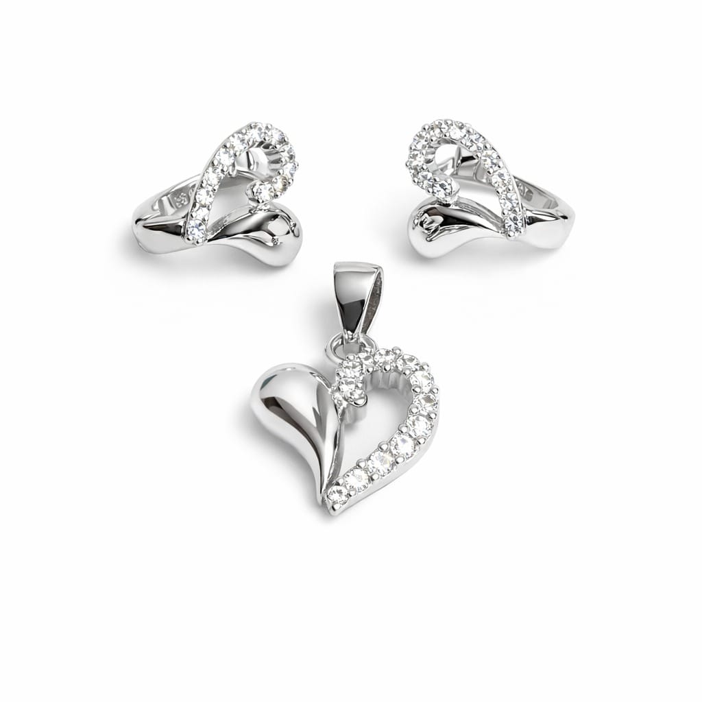 Set din Argint 925 cu Zirconia – Cercei și Pandantiv Inimă Elegantă